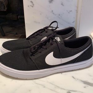 Nike Men's SB Portmore Ultralight Skate Shoes